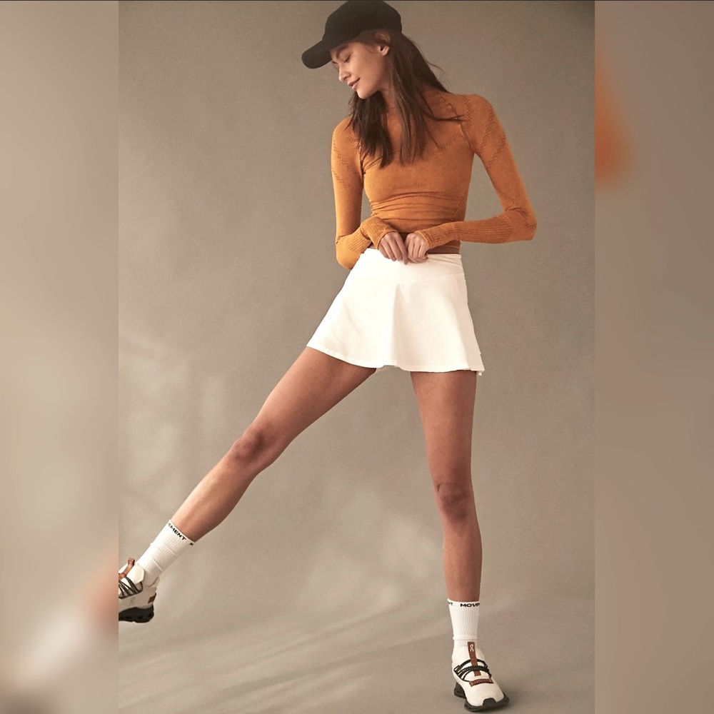 On Cloudnova Pecan Trainers